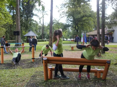 - 25.09.2018 &ndash; Zajčja dobrava - novi trim otok &scaron;porta z napravami za ulično vadbo &ndash; rekreacija - //FOTO: Bojan Velikonja