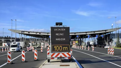 - mejni prehod Obrežje po 31 letih ukinil mejni nadzor - slovensko - hrva&scaron;ka meja - ukinjen mejni nadzor- 1.1.2023 &ndash; Vstop Hrva&scaron;ke v schengensko in evrsko območje.//FOTO: Nik Erik Neubauer