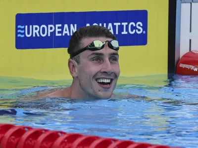 BELGRADE, SERBIA - JUNE 23: Kristian Gkolomeev of Greece celebrates with after winning the Men's 50m Freestyle Final during the 2024 European Aquatics Championships on June 23, 2024 in Belgrade, Serbia.(Photo by Srdjan Stevanovic/Getty Images) / Foto: Srdjan Stevanovic