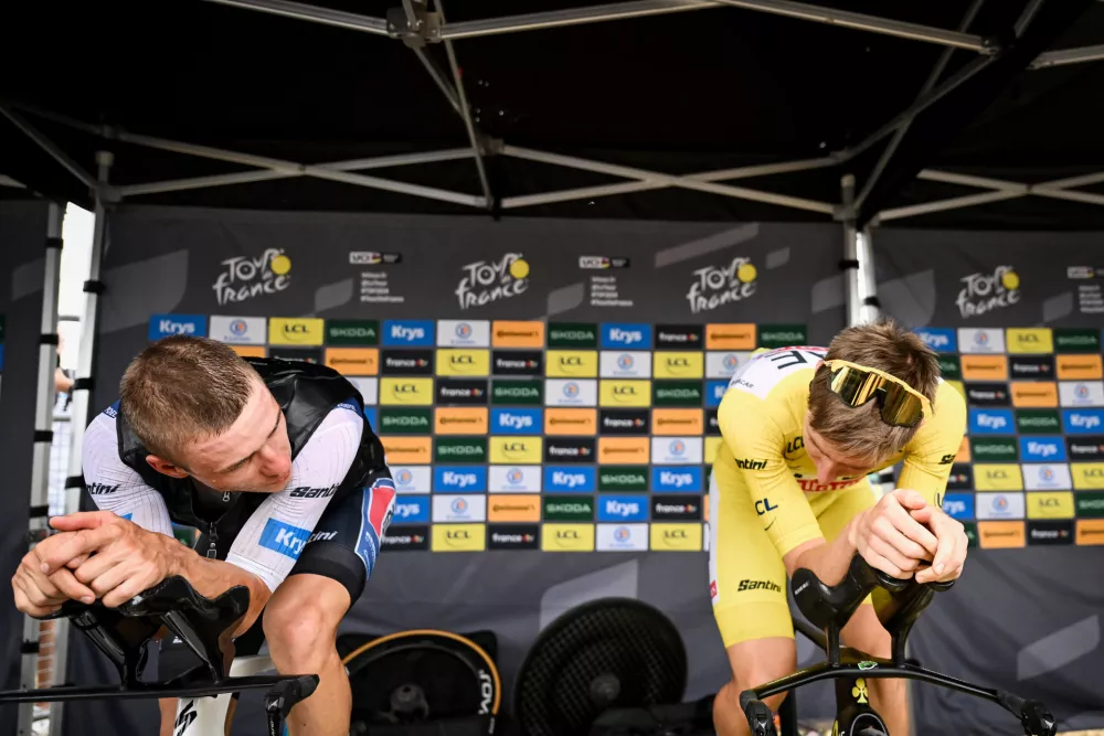 09/07/2024 - Tour de France 2024 - &Eacute;tape 10 - Orl&eacute;ans / Saint-Amand-Montrond (187,3 km) - EVENEPOEL Remco (SOUDAL QUICK-STEP), POGACAR Tadej (UAE TEAM EMIRATES)