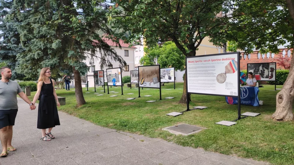  Do 10. julija je v La&scaron;kem na ogled panojska razstava Muzeja &scaron;porta &ndash; varuha &scaron;portne dedi&scaron;čine. Foto Mojca Marot