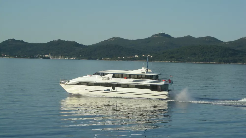 hrva&scaron;ka, Jadransko morje, katamaran Zadar Silba