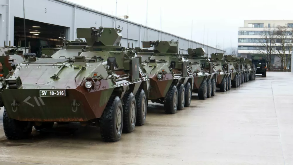 14.03.2025 - slovrnska vojska, oklepniki Valuk, kasarna Edvard PeperkoFoto: Tomaž Skale