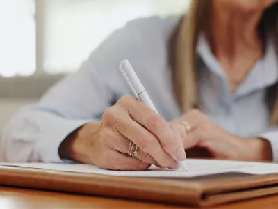 Skrbno pretehtajte, komu zaupate svoje podatke. / Foto: Istock