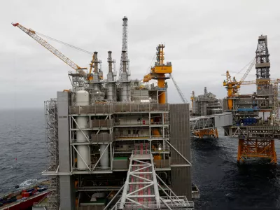 FILE PHOTO: A general view of the Equinor's Johan Sverdrup oilfield platforms in the North Sea, Norway December 3, 2019. REUTERS/Ints Kalnins/File Photo