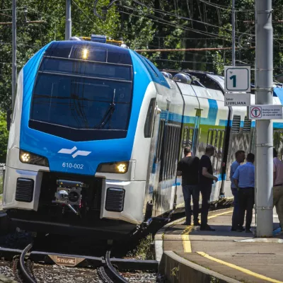 novi vlad Stadler, Slovense železnice