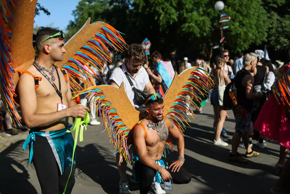 (FOTO) Parada ponosa v Ljubljani: parada kot politično dejanje in poziv k pravičnej&scaron;i družbi