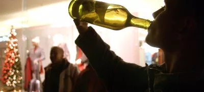 mladina, nočno življenje pitje alkohola alkoholizirana mladina pijančevanje