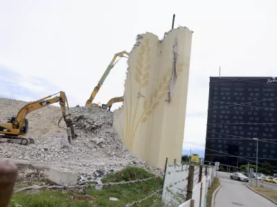 Silos Žito, BTC, ru&scaron;enje silosa