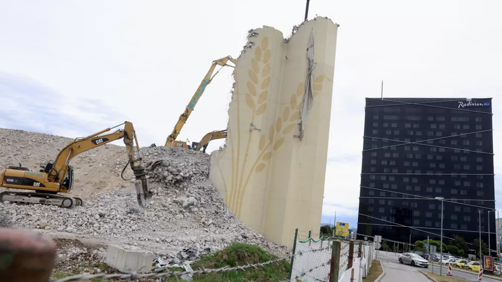 Silos Žito, BTC, ru&scaron;enje silosa