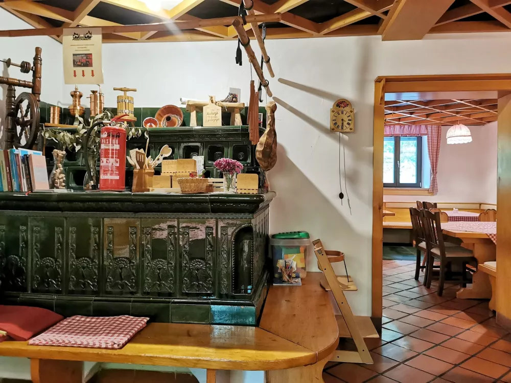 Gosti&scaron;če Karavla 297