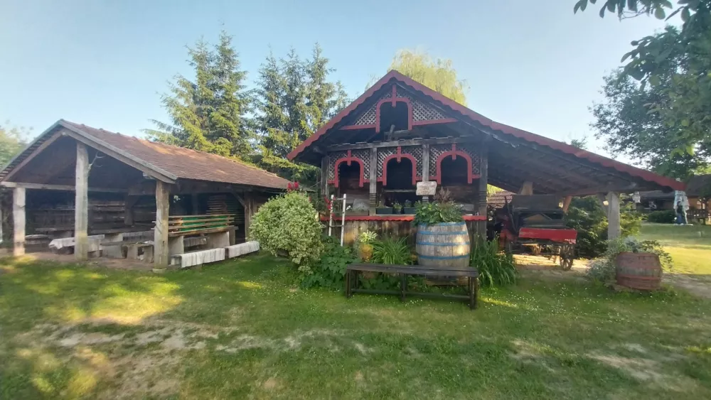 Etno raj družine Kralovćan ponudi vpogled v preteklost ruralnega okolja. 