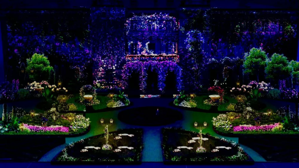 Sredi&scaron;če plo&scaron;čadi na Trgu Evrope v Novi Gorici F Wikipedija