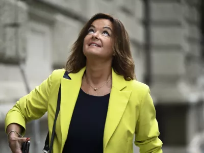 Tanja Fajon09.09.2024 Redna seja vlade, na kateri bo ministrska ekipa razpravljala o novem predlogu kandidatke oziroma kandidata za evropskega komisarja, potem ko je od kandidature odstopil Tomaž Vesel; vlada, Gregorčičeva 20FOTO: Nik Erik Neubauer