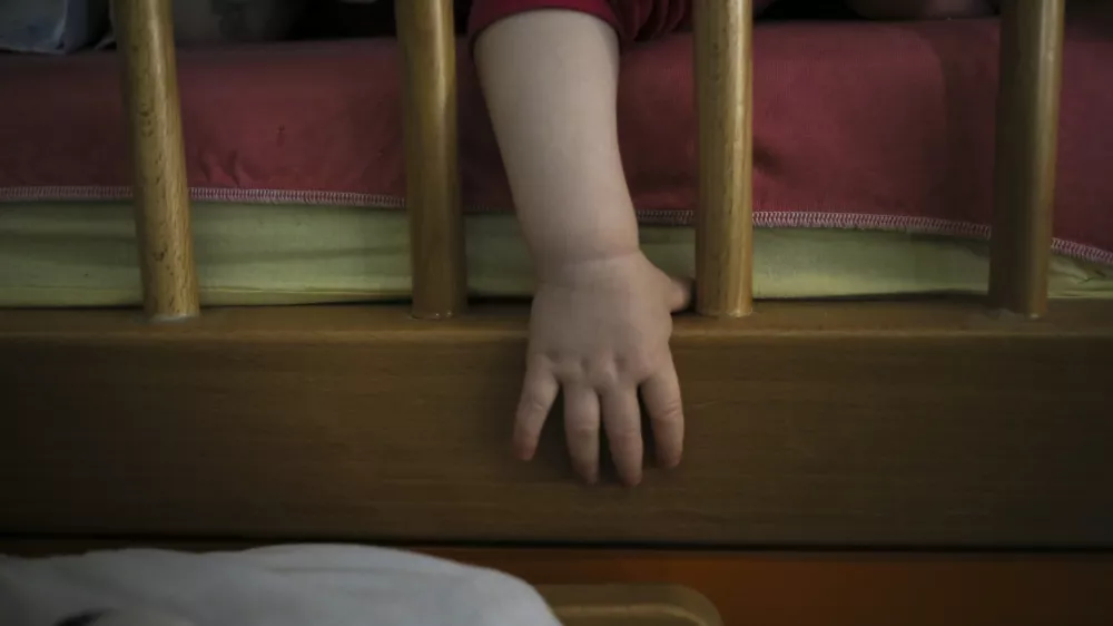 Zakaj so otroci pristali v drugem planu