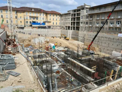 infekcijska klinika, temeljni kamen. Foto: Jaka Gasar