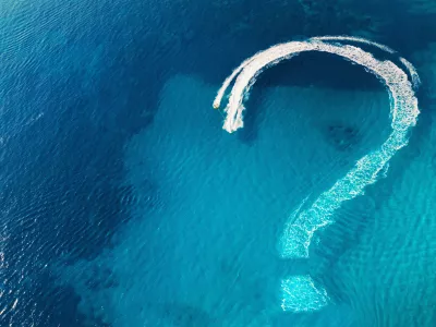 Question mark on sea water surface as symbol of uncertainties end of global quarantine due coronavirus covid-19 and closed countries borders, impossible travel concept. / Foto: Dedmityay