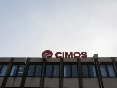 Boscarol tik pred nakupom Cimosove tovarne. Selitev proizvodnje v polnem teku