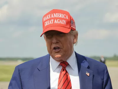 U.S. President Donald Trump talks to reporters upon his arrival at Morristown Municipal Airport in Morristown, New Jersey, U.S., June 20, 2025. REUTERS/Ken Cedeno