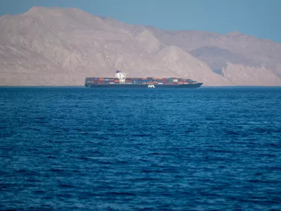 Hormu&scaron;ka ožina je pomembna za svetovne trgovske poti. 