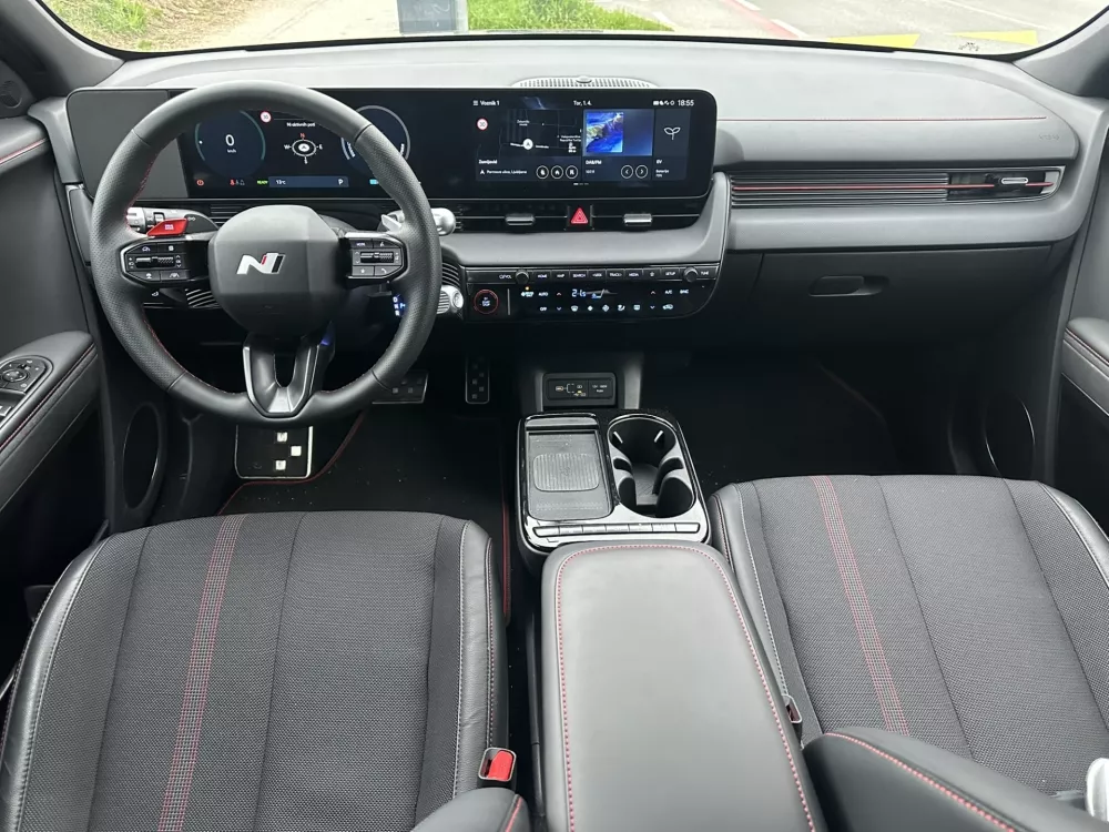 Hyundai ioniq / Foto: Matjaž Terzič