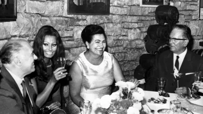 Junij 1969: Sophia Loren, Carlo Ponti, Tito in Jovanka. / Foto: Profimedia