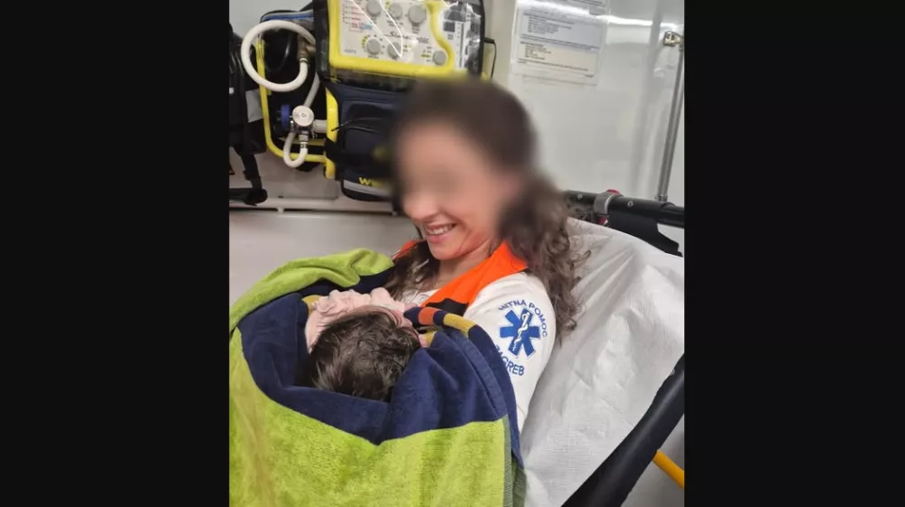 Za najdenčka je dobro poskrbljeno. Vir: Združenje Betlehem, FB