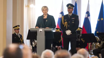 Ljubljana, predsedniska palaca.Sprejem za svojce padlih pripadnikov Teritorialne obrambe, ministrstva za notranje zadeve in civilnih zrtev ter ranjenih v vojni za Slovenijo pri predsednici republike Natasi Pirc Musar.