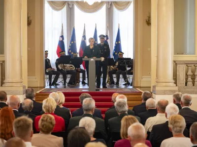 Ljubljana, predsedniska palaca.Sprejem za svojce padlih pripadnikov Teritorialne obrambe, ministrstva za notranje zadeve in civilnih zrtev ter ranjenih v vojni za Slovenijo pri predsednici republike Natasi Pirc Musar.
