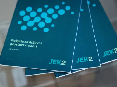 Ljubljana, Cankarjev dom.Novinarska konferenca Gen energije ob javni objavi pobude za pripravo Drzavnega prostorskega nacrta (DPN) za izgradnjo nove jedrske elektrarne v Krskem (Jek2).