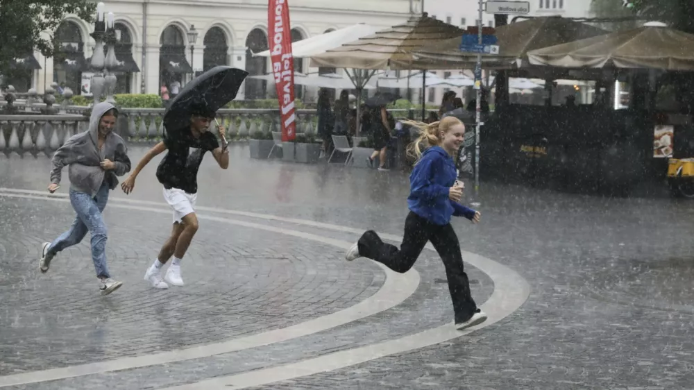 Nevihta v Ljubljani, Pre&scaron;ernov trg&nbsp;PREGLED LETA 2024FOTO: LUKA CJUHA