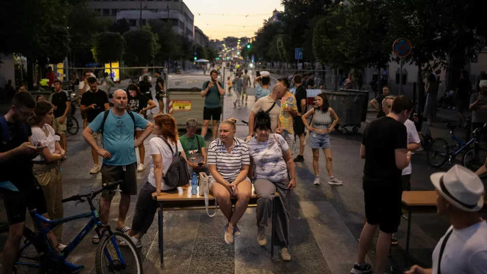 Demonstrators block the road during an anti-government protest demanding snap elections, in Belgrade, Serbia, June 29, 2025. REUTERS/Marko Djurica