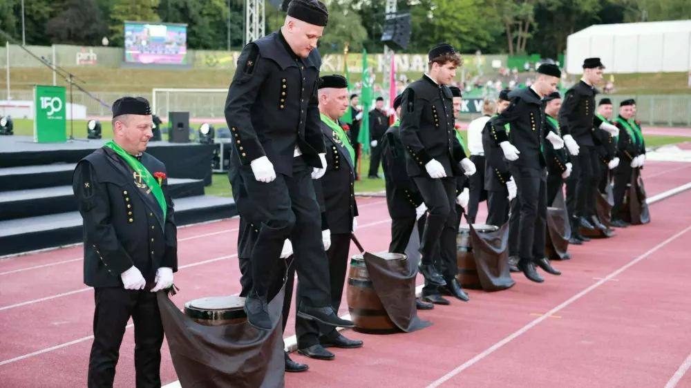 Skok &scaron;e ne naredi rudarja, je pa korak več do znanja