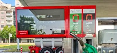 12.06.2025 - Petrol - Bencinska črpalka - točenje goriva - bencinFoto: Luka Cjuha