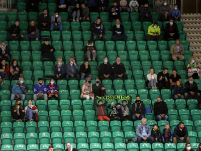 - 20.05.2021 &ndash;navijači na &scaron;portnih prireditvah - Hokej Slovenija - Poljska Hala tivoli //FOTO: Luka CjuhaOPOMBA: REPORTAŽA ZA OBJEKTIV 2021. / Foto: Luka Cjuha