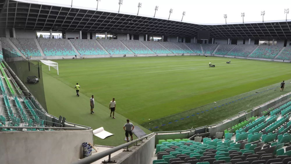 stadion stožice nova zelenica, igralna pivr&scaron;ina, foto luka cjuha
