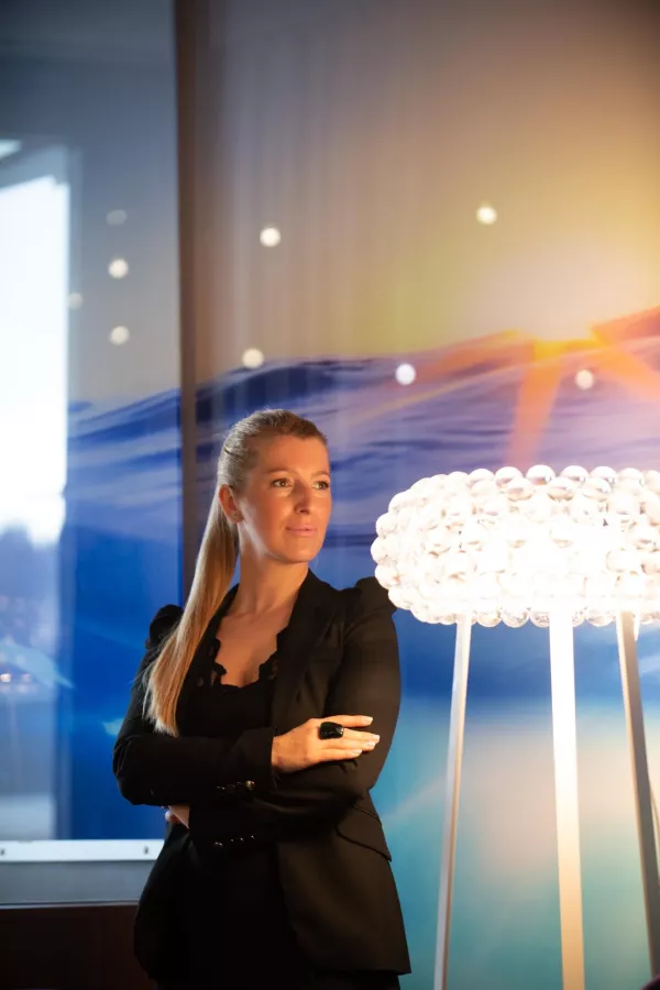 Intervju/ Sandra Erker Haider, RCM in Zlata nitintervju Sandra Erker Haider, izvr&scaron;na direktorica podjetja RCM 