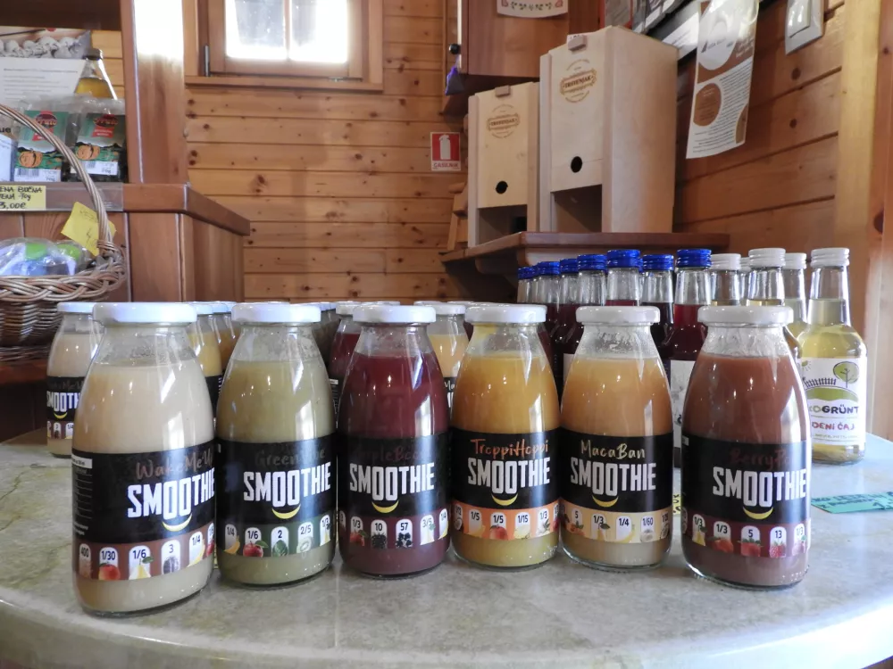kmetija Trstenjak, smoothie in sokovi / Foto: Katja Petrovec