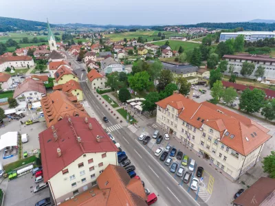 Občina Trebnje se je v zadnjih letih zelo razvila, ljudje se priseljujejo. V 132 naseljih v občini živi 13.500 prebivalcev, pred desetimi leti jih je bilo 12.100. F Arhiv občine Trebnje