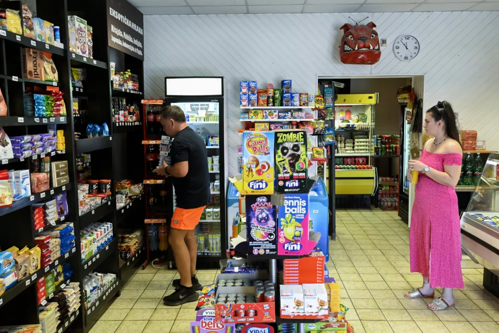 Trgovina Robi25.06.2025 - Nakupovanje ob nedeljah in praznikih, odprte trgovine. FOTO: Nik Erik Neubauer