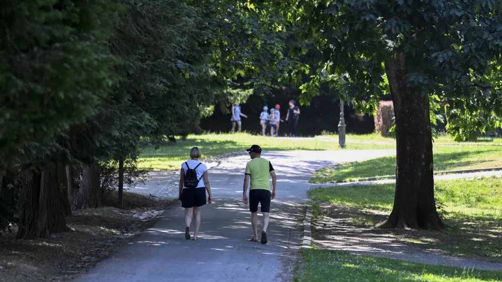 Vročinavisoke temperaturepoletjepripekavročinski val globalno segrevanje30.6.2025 Vročinski val v Ljubljani.FOTO: Nik Erik Neubauer