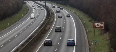 Avtocesta A45, kjer so ob cesti našli avto. / Foto: Istock