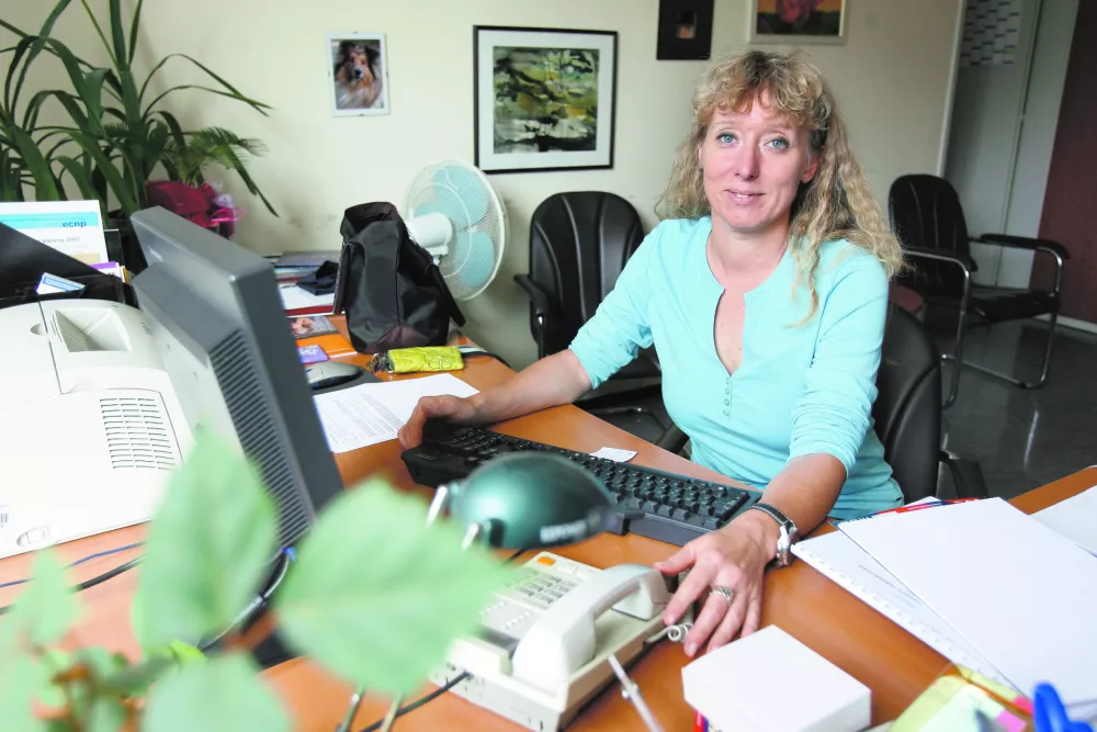 Mojca Zvezdana Dernov&scaron;ek, spec.psihiatrije, psihiatrinja, Psihiatrična klinika Ljubljana /FOTO: Bojan Velikonja  OPOMBA: ZA OBJAVO V PRILOGI &ndash; DNEVNIKOV OBJEKTIV - INTERVJU------6 kolon