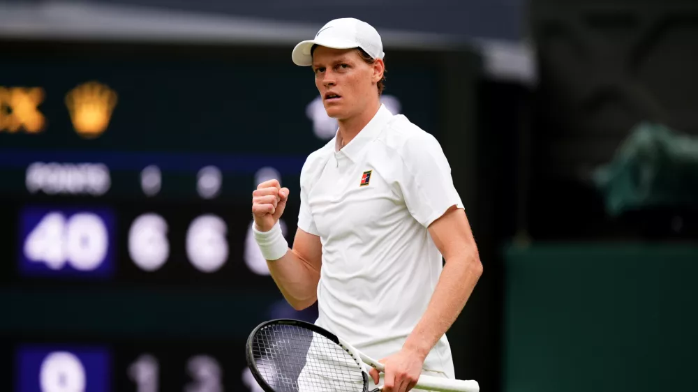 05 July 2025, United Kingdom, London: Italian tennis player Jannik Sinner celebrates his victory over Spain's Pedro Martinez during their men's singles third round tennis match on day six of the 2025 Wimbledon Championships. Photo: Mike Egerton/PA Wire/dpa