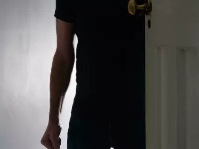 Osumljeni se je spravil nad družinske člane, &scaron;e posebej hudo nad mamo. Fotografija je simbolična. F Reuters