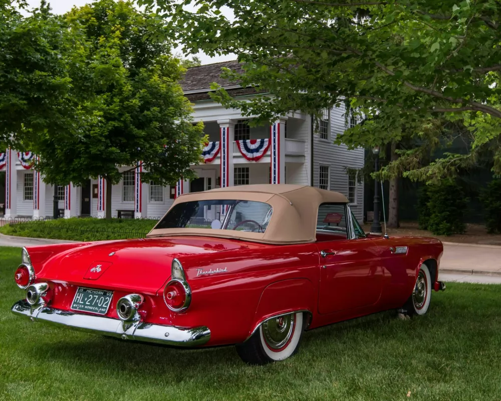 Avtomobil, ki je v oči padel tudi Elvisu Presleyju