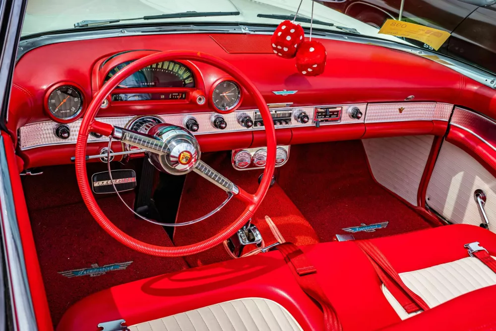 Avtomobil, ki je v oči padel tudi Elvisu Presleyju