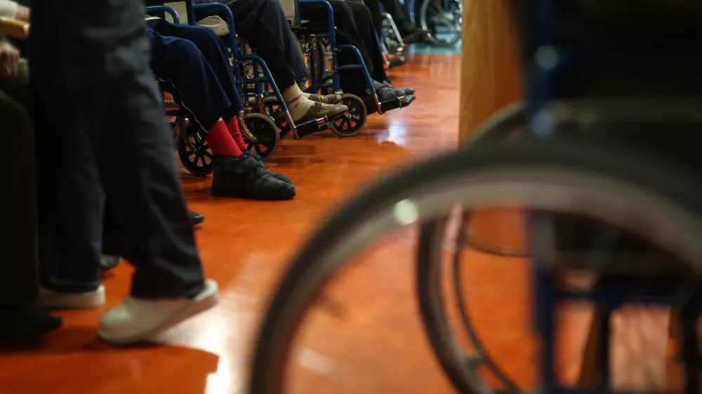 - 23.02.2016 - Dom starej&scaron;ih občanov Fužine v Ljubljani - starej&scaron;i občani - oskrbovanci - upokojencii -simbolična fotografija upokojenci, invalidi, staranje  //FOTO: Bojan Velikonja