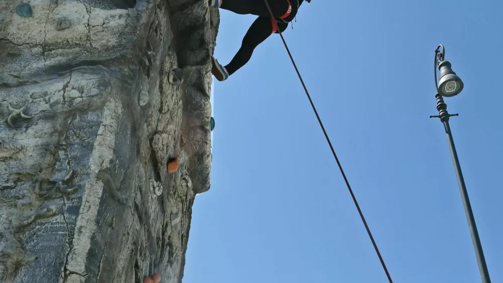 Plezalna stena, plezanje, plezalka