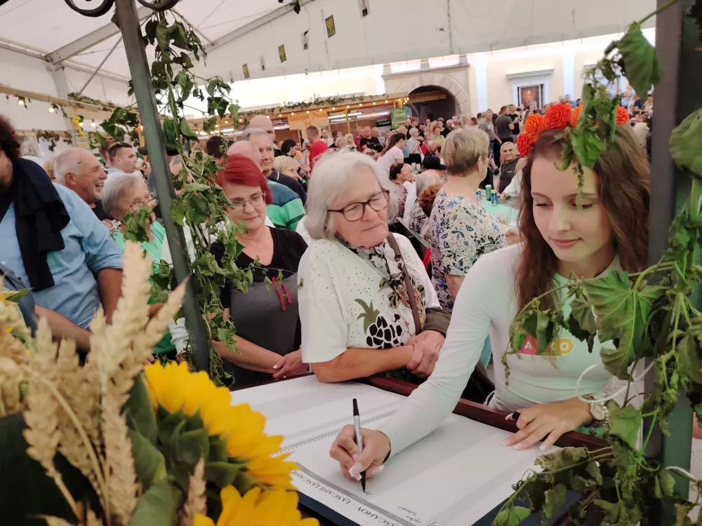 La&scaron;ko 200 let, Pivo in Cvetje